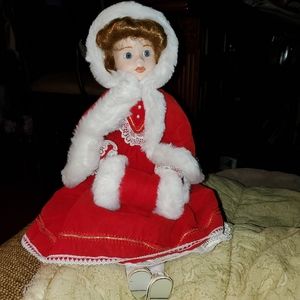 Vintage Porcelain Christmas Doll W Felt Dress/cape And Faux Fur